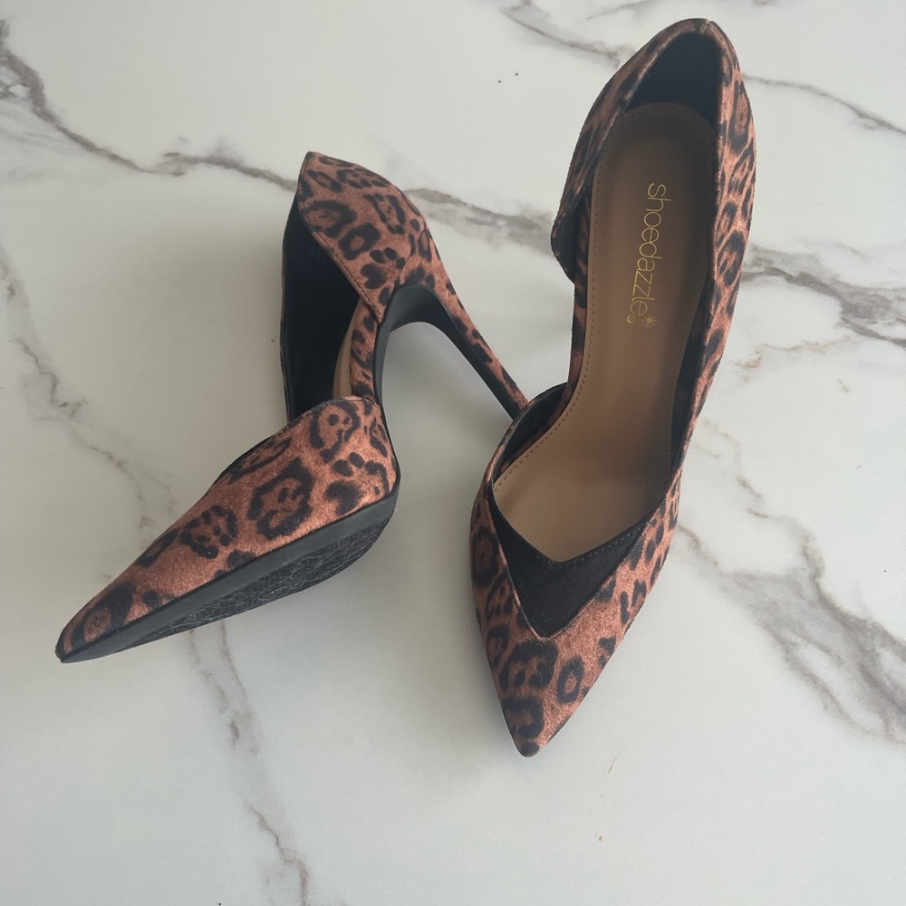 Shoe Dazzle Brown Leopard Heels